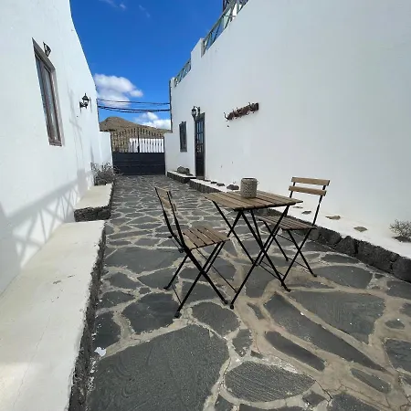 Ferienhaus Flor De Loto House Máguez